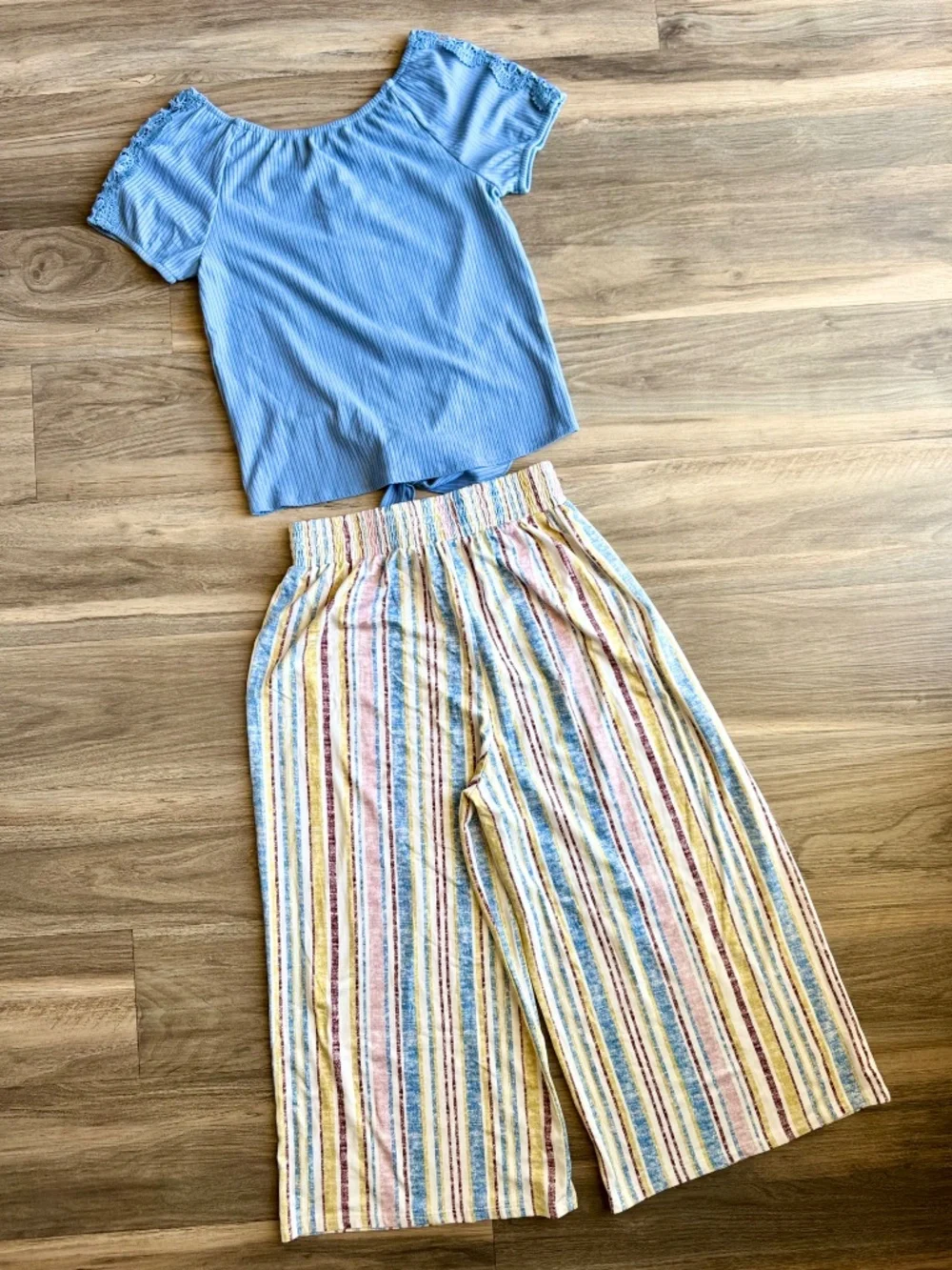 Coastal Casual Knitworks Blue Ribbed Tie Front Top & Stripe Wide Leg Pants Set‎